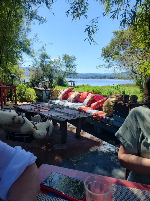 lua-marinha-foto_0000_na-mesa-de-fora-de-dia